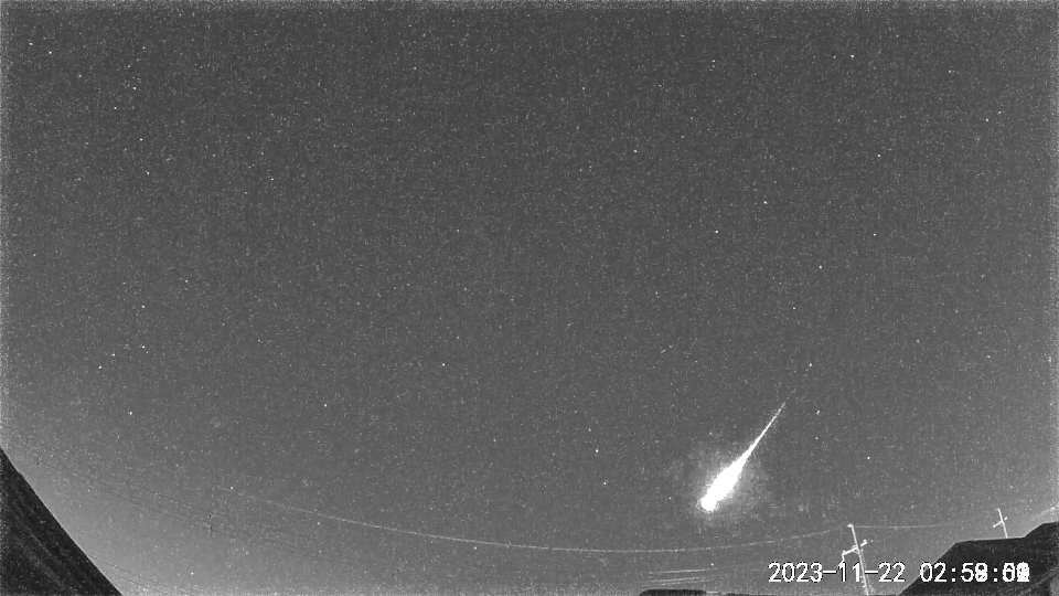 2023.11.22 025901 fireball N-2.jpg