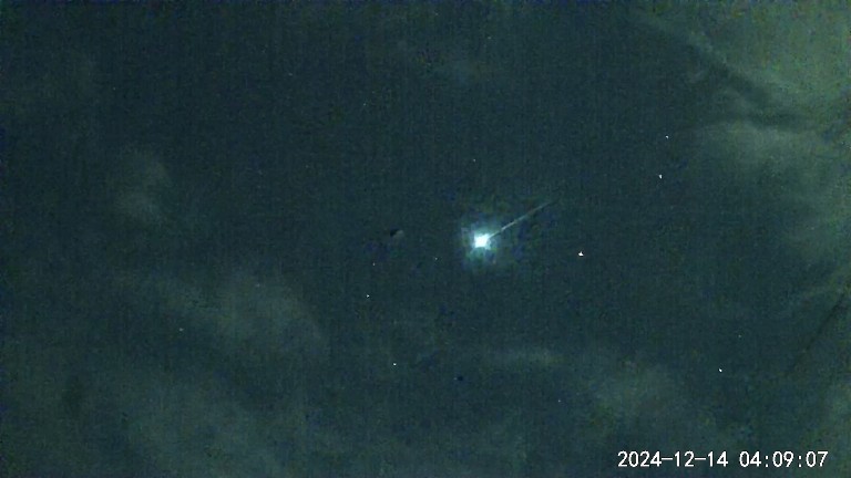 2024-1214-040903天爆発火球-80-768.jpg