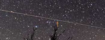 5 図5 M21066 流星経路と恒星が重なって写っている.jpg