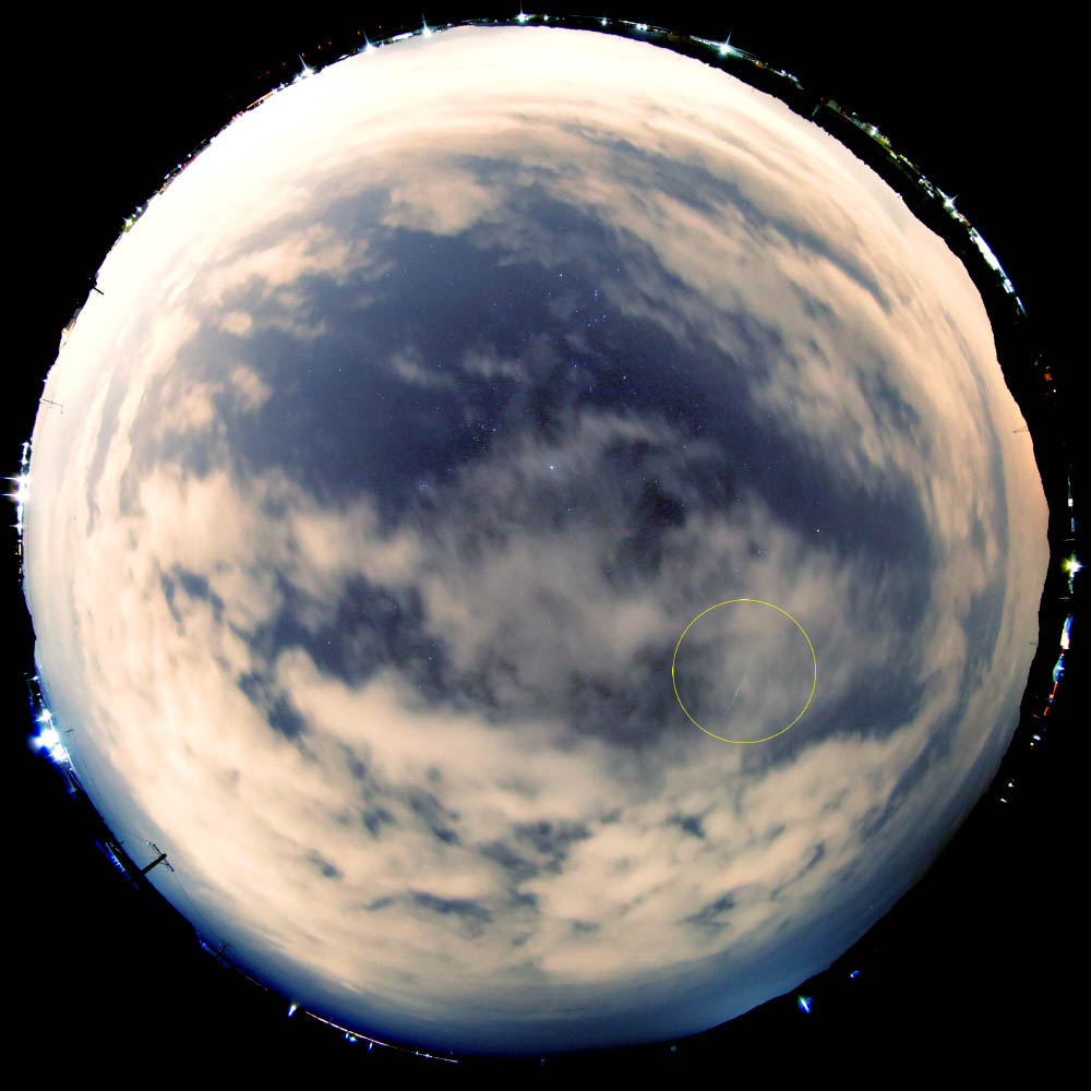 M20241112_013740_磐田市_8mm_full_1000w.jpg