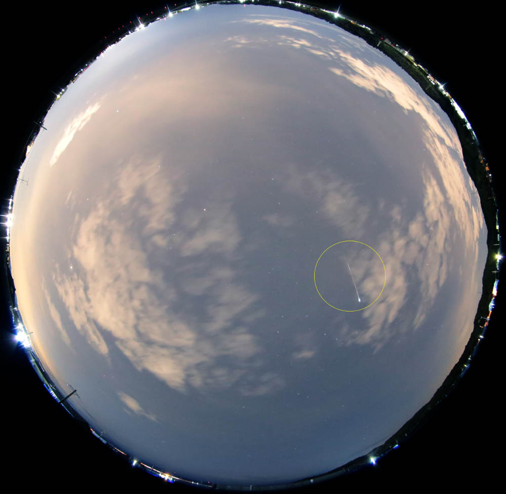 M20241213_040931_磐田市_8mm_full_1000w.jpg